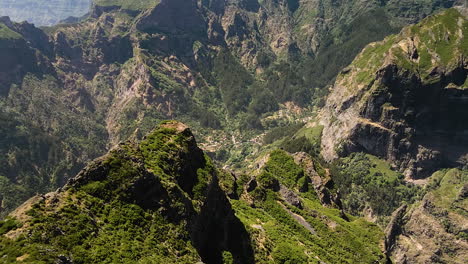 Breathtaking-View-from-Paredao-Viewpoint-in-Madeira,-Portugal---aerial-shot