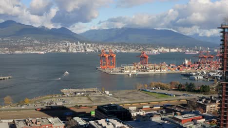 Ansicht-Des-Containerterminals-Von-Gastown-In-Der-Innenstadt-Von-Vancouver,-Kanada