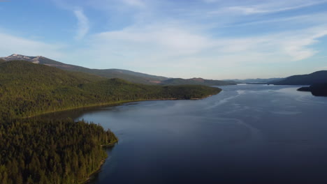 Aerial-drone-view-of-the-lake-and-deep-forest-cover-in-northern-idaho