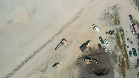 Top-down-aerial-view-of-a-working-construction-site