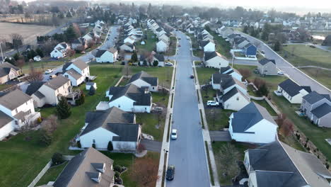 Rising-aerial-of-residential-housing-development-in-USA