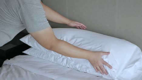 hotel-house-keeping-service-brings-towels-to-the-bed-room