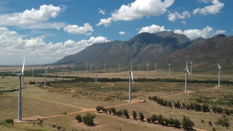 Wind-turbines-standing-still-with-no-wind