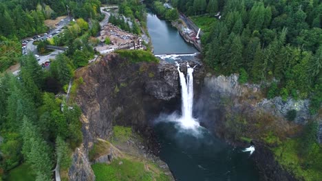 Establishing-aerial-of-the-mighty-Snoqualmie-Falls-in-Washington-State