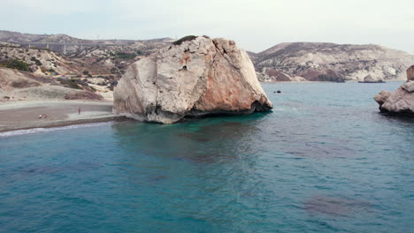 Roca-De-Afrodita-En-Paphos,-Chipre