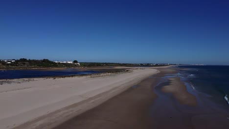 Luftbild-Von-Cacela-Velha-Beach---Fabrikgelände---Ria-Formosa,-Algarve---Portugal