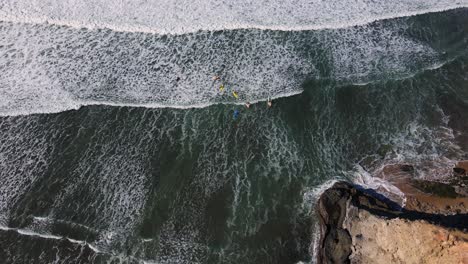 Aerial-top-down-view-of-a-surf-lesson-for-beginners