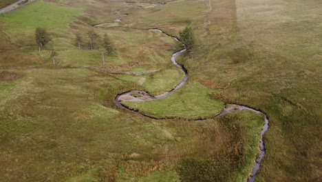 Circling-round-a-natural-stream-in-the-heart-of-the-Lake-District-during-the-summer