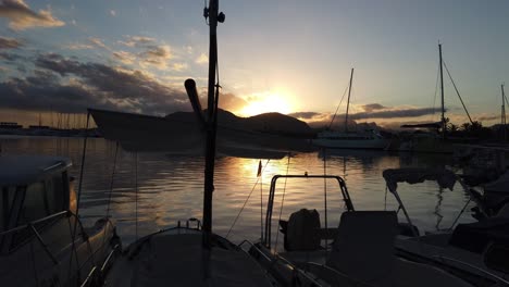 Sonnenuntergang-Im-Hafen-Von-Alcudia