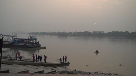 The-banks-of-the-river-Ganges-at-low-tide