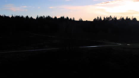 Luftaufnahme-Von-Grovenbeekse-Heide-Mit-Dji-Fpv-In-Ermelo-In-Der-Abenddämmerung