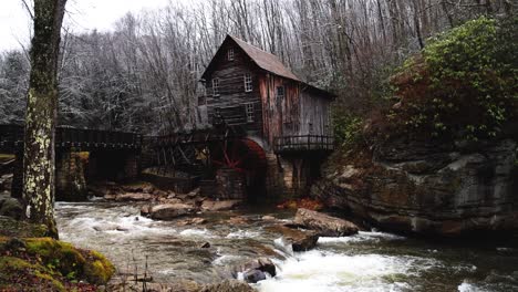 Grist-Mill-in-West-Virginia-with-river-flowing