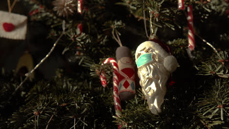 Funny-Santa-with-covid-mask-christmas-tree-decoration