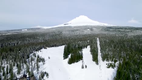 Aerial-of-a-snow-covered-Mount-Hood-in-Oregon-state
