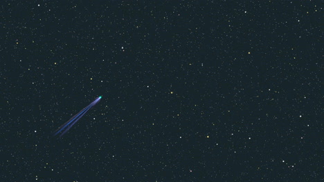 Spektakulärer-Komet-Am-Nachthimmel,-Einfach-Heranzoomen