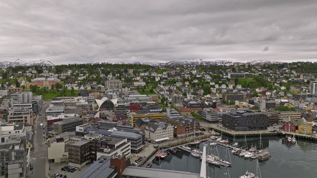 vídeo premium tromsø noruega aérea v12 sobrevuelo de bajo nivel del