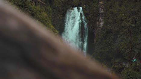 Blick-Auf-Die-Peguche-Wasserfälle-In-Otavalo