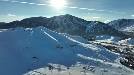 Ski-Resorts---View-Of-Snowy-Mountain-In-Sun-Valley,-Idaho---aerial-drone-shot