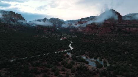 Foggy-Clouds-Over-Red-Rock-Canyons-In-Sedona,-Arizona