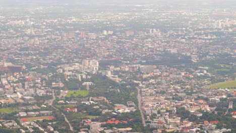 Ciudad-Asiática-Con-Smog,-Amplio-Panorama-Abierto