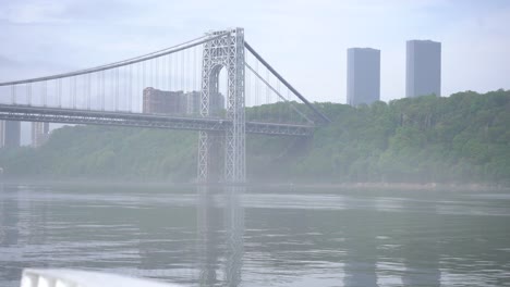Bridge-on-Manhattan-in-New-York-City