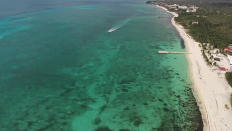 Vista-Aérea-De-Cozumel,-Isla-En-El-Mar-Caribe---Península-De-Yucatán,-México