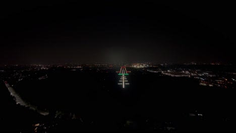 Awesome-pilot-view-during-a-night-landing-in-Milano-Linate-internationale-airport,-recorded-from-a-jet-cockpit