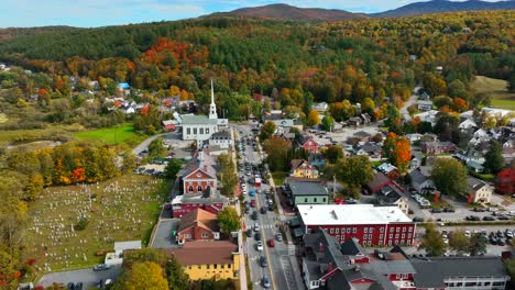Stowe-Vermont-In-Herbstlicher-Pracht