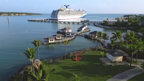 Cruise-ship-and-ocean-villas-of-resort-in-Amber-Cove,-Puerto-Plata-in-Dominican-Republic
