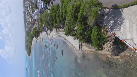 Drohne-Fliegt-über-Puerto-Plata-Beach-N-Dominikanische-Republik