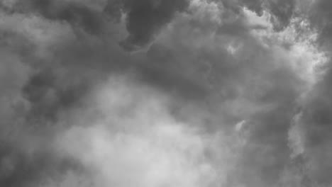 4k-Ansicht-Von-Dunklen-Gewitterwolken