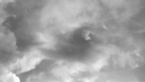 Gewitter-Und-Blitze-In-Den-Dunklen-Wolken-4k