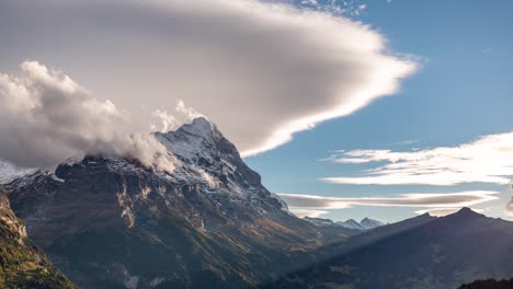 Timelapse-of-lenticluaris-clouds-at-eiger-north-face-in-Grindelwald-in-swiss-alps