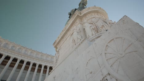 Equestrian-Statue-of-Vittorio-Emanuele-II-In-Altare-Della-Patria,-Piazza-Venezia,-Rome-Italy