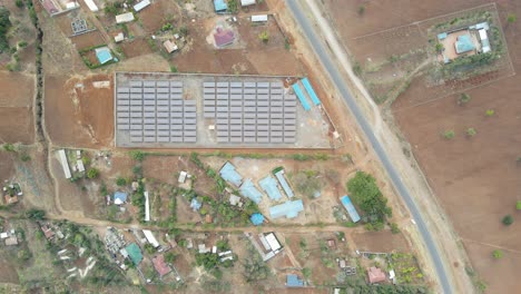 Solarkraftwerk-Ländliches-Afrika.--Kenia