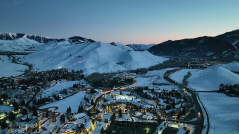 Scenic-Night-View-Of-Grand-Ski-Resorts-In-Sun-Valley,-Central-Idaho