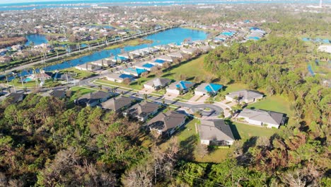 4K-Drone-Video-of-Hurricane-Damage-of-Homes-in-Stillwater-Neighborhood-of-Englewood,-Florida---04