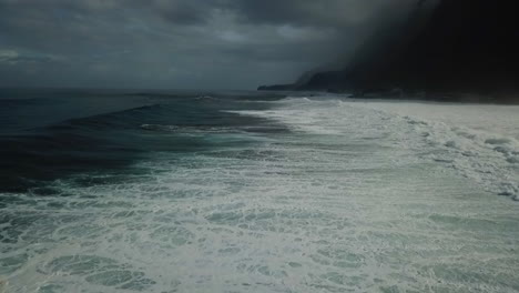 Drone-shot-of-the-waves-in-the-ocean