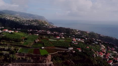 Drohnenaufnahme-Der-Wunderschönen-Landschaft-Der-Insel-Madeira