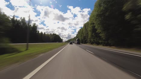 Hyperlapse-POV:-Changing-lanes,-driving-on-divided-country-highway