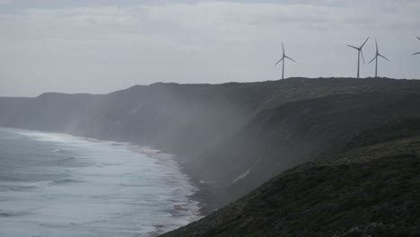 Zeitlupenaufnahmen-Des-Windparks-Albany-Und-Der-Küste-In-Westaustralien
