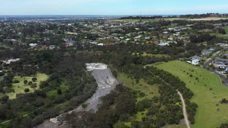 Aerial-Barwon-River-Geelong-Fließt-Schnell-Nach-Einem-Massiven-Regenereignis
