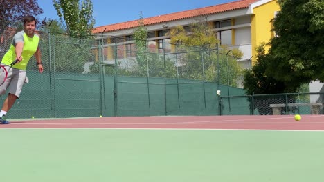 Tennis-shots:-Forehand-.-Professional-tennis-player