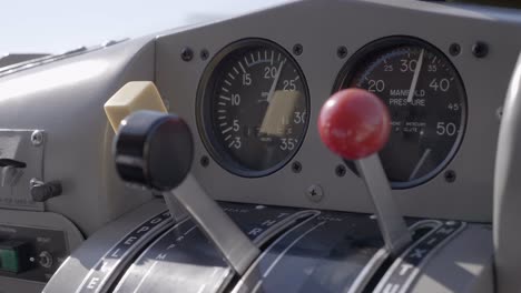 Close-Up-Cockpit-Engine-Control-Throttle-Levers-of-Aircraft-Flying