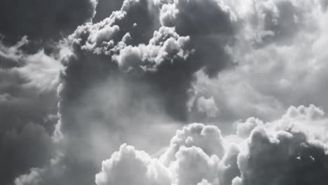 Vista-4k-De-Nubes-Oscuras-En-El-Cielo-Con-Tormenta