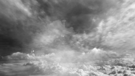 Gewittergraue-Wolken-Im-Zeitraffer-Im-Grauen-Himmel