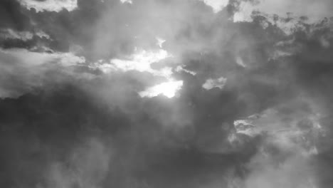 4k-Nubes-Oscuras-Grises-Y-Tormentas-Eléctricas