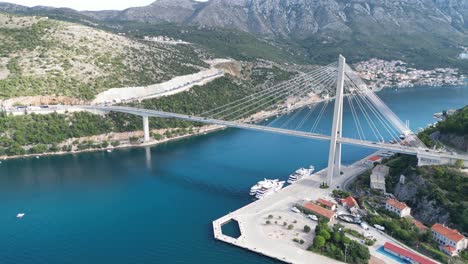 Gründungsschuss-Franjo-Tudman-Brücke-Schrägseilbrücke-Dubrovnik-Kroatien-Drohne