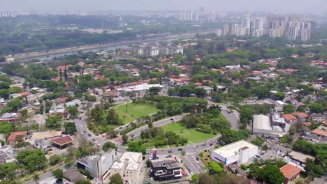 Praça-Panamericana,-located-in-São-Paulo-Capital