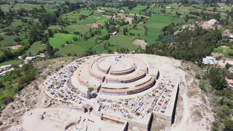 Cementerio-Yungay-Ancash,-Perú-Drone
